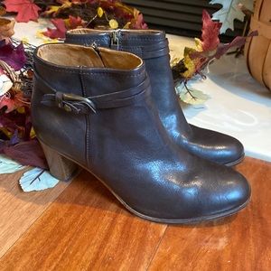 Alberto Fermani brown ankle booties size 38.5 like new!